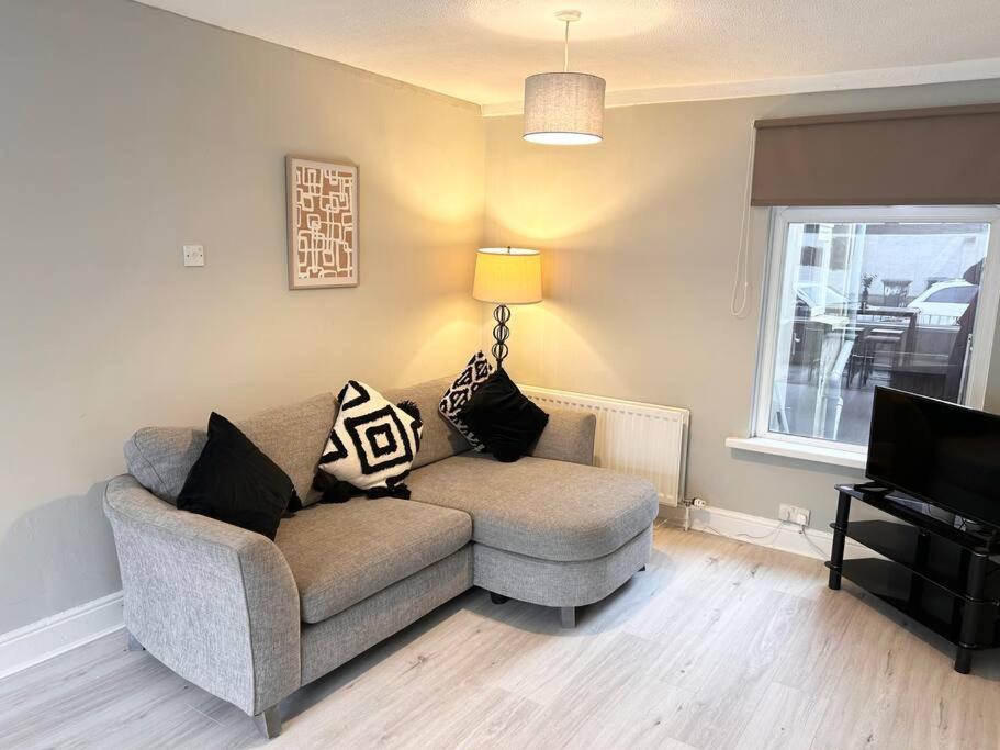 Snug Central Belfast Home, 2 Minutes From Ormeau Park! Extérieur photo