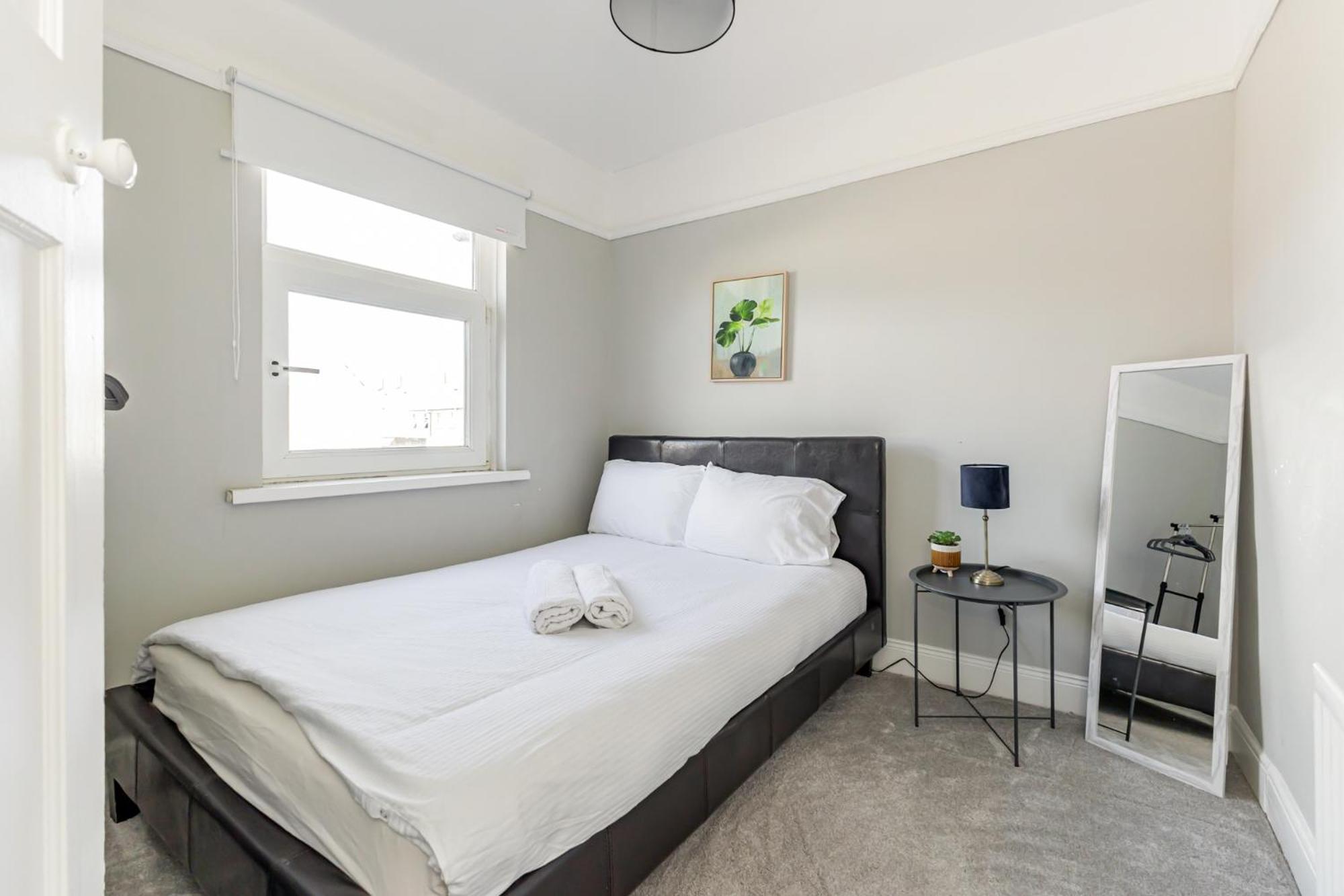 Snug Central Belfast Home, 2 Minutes From Ormeau Park! Extérieur photo